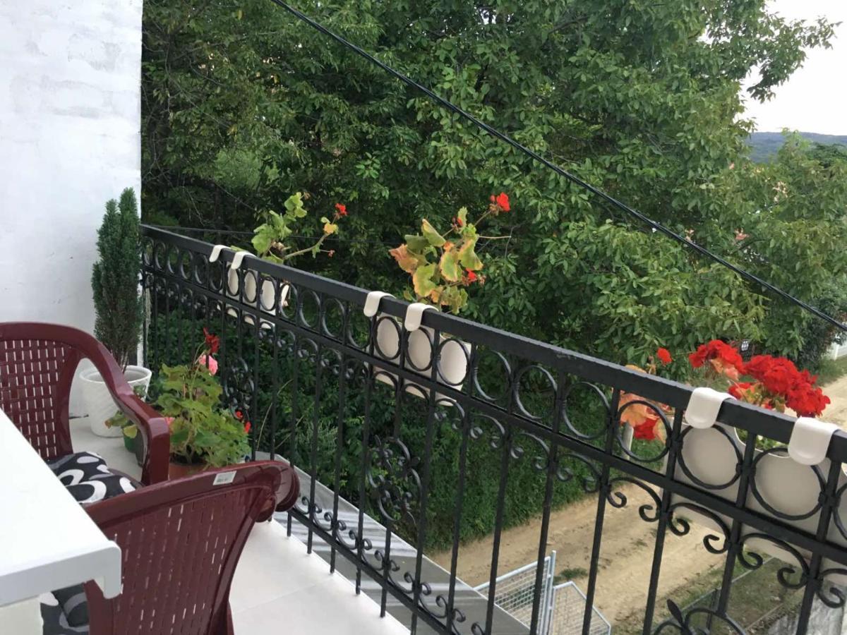 Apartment Vistanova Врдник Экстерьер фото